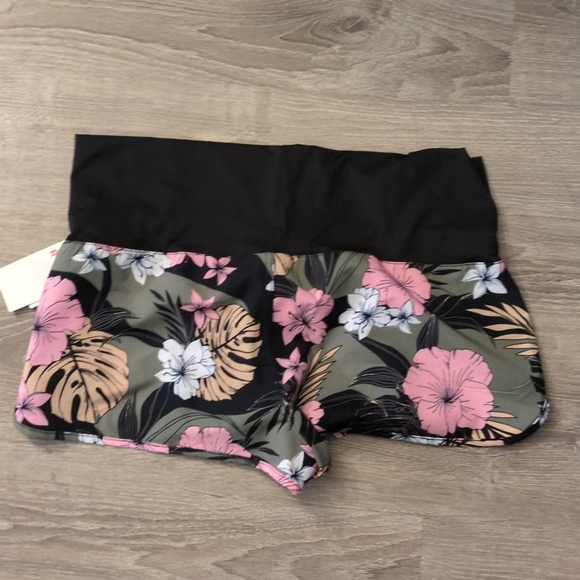 Roxy Endless Summer Floral Board Shorts Size XL - Picture 7 of 7